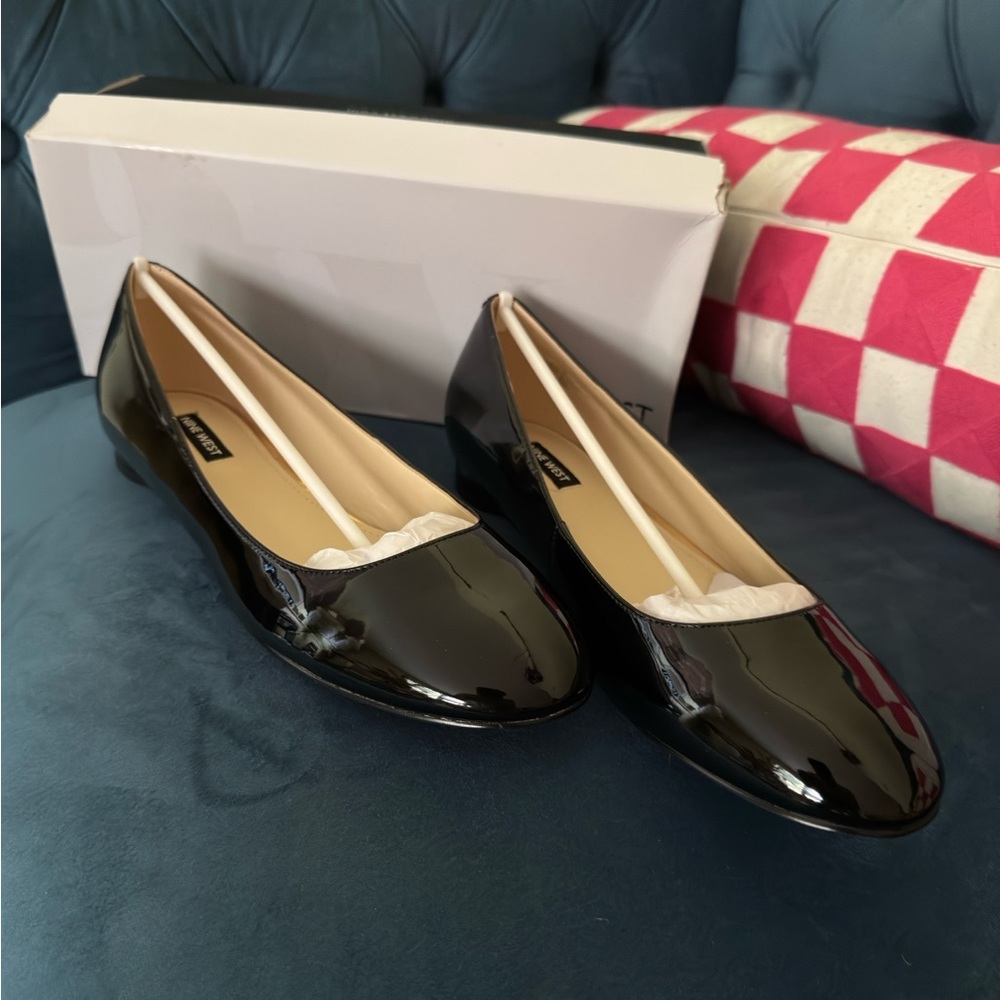 Nine West - Robbe Casual Flats - Black Patent - Size 11